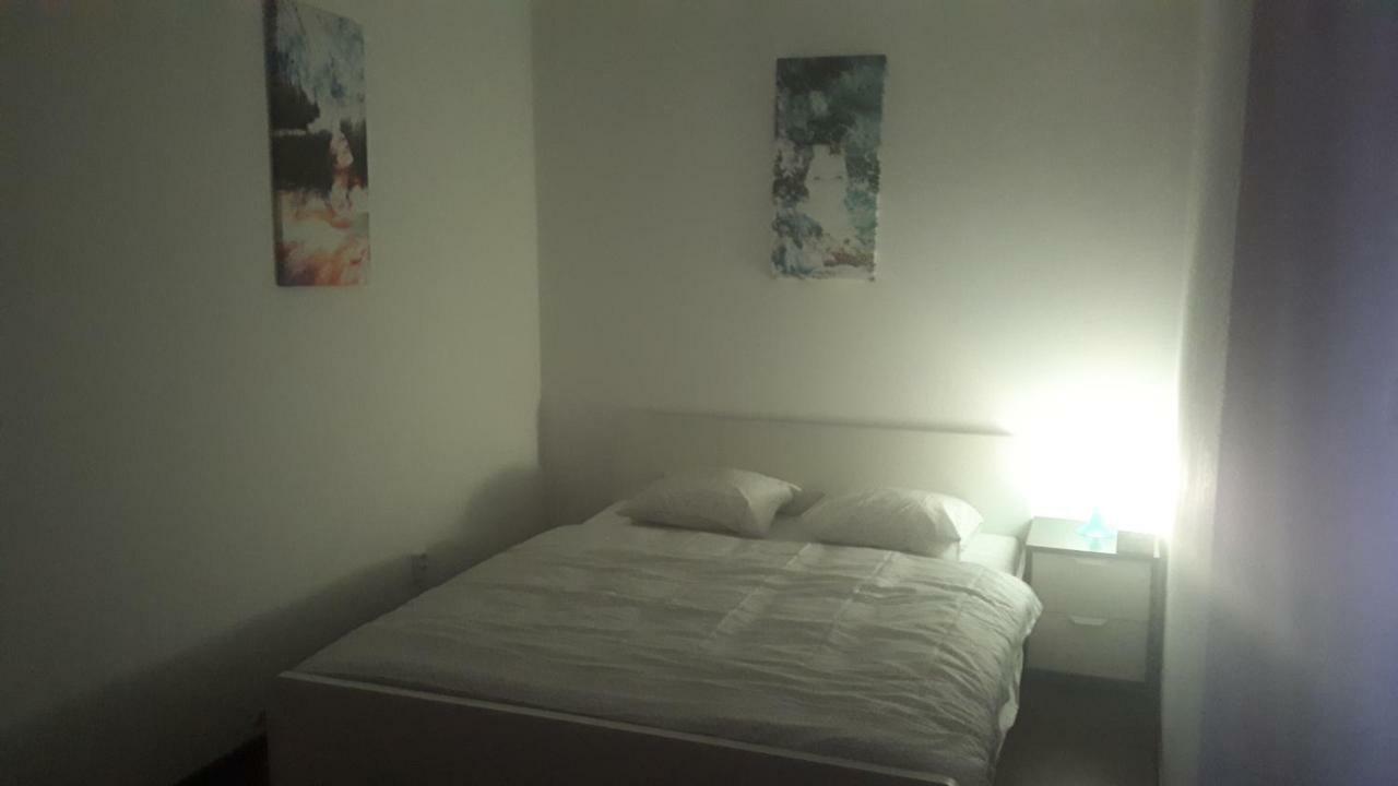 Apartman - Sukromie V Meste Братислава Экстерьер фото